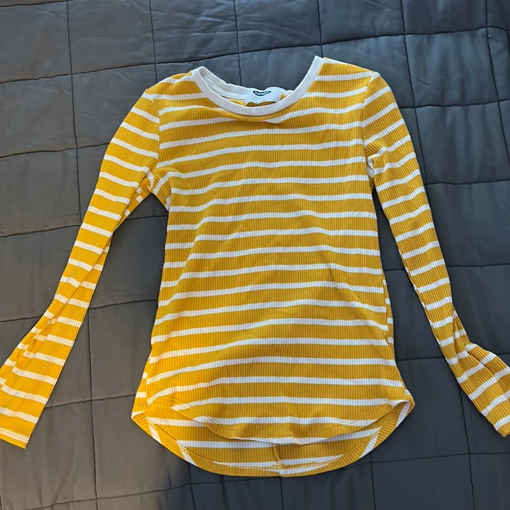 Kids old navy size L long sleeve